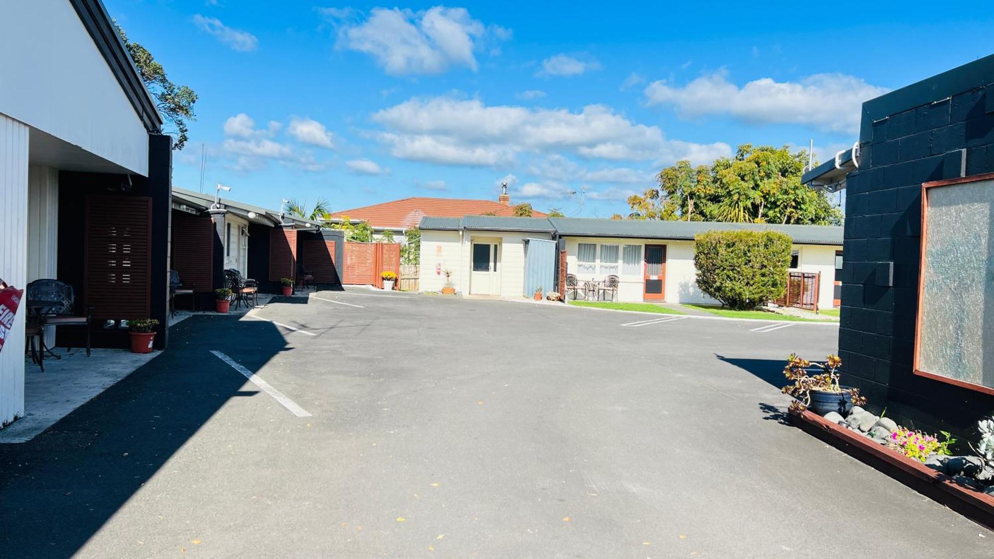 18Th Avenue Thermal Motel Tauranga Exterior photo